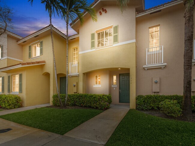 Foto del edificio - 1954 SW 60th Ave