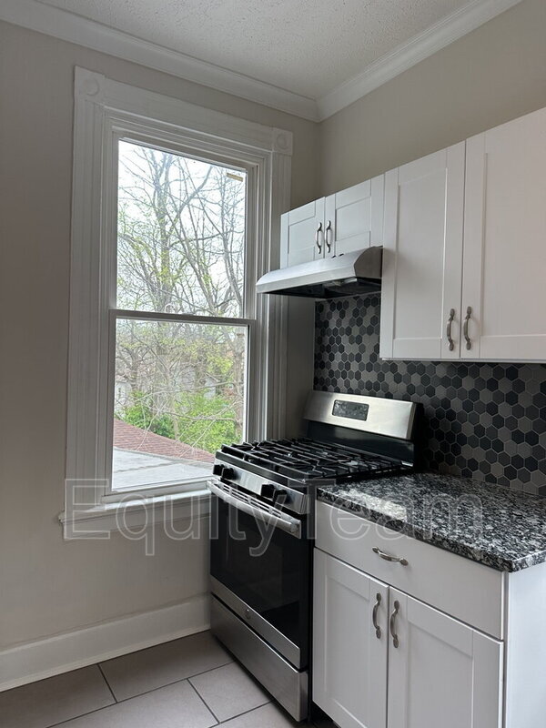 Foto del edificio - 3318 Graydon Ave