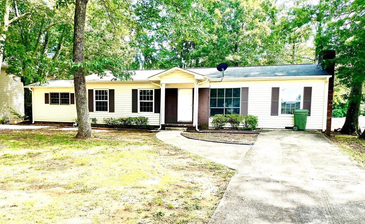 Photo - 194 Boulevard St (Cleveland, GA)