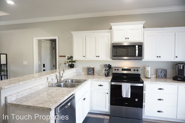Building Photo - 4 br, 2 bath House - 8 Osprey Cove