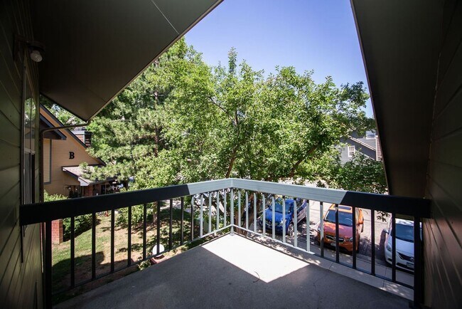 Building Photo - 3565 Windmill Dr