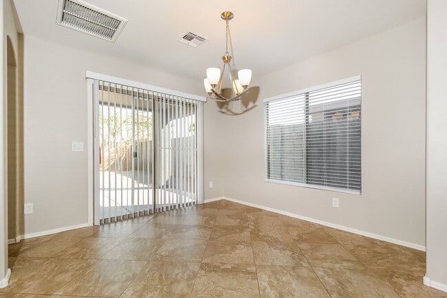 Foto del edificio - 12913 N 127th Ln