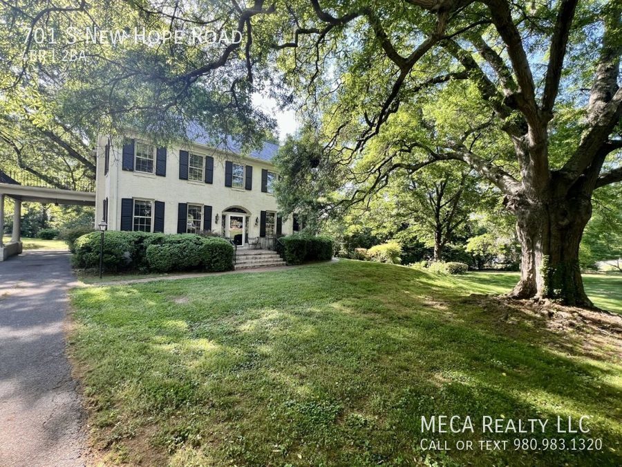Photo - 701 S New Hope Road-