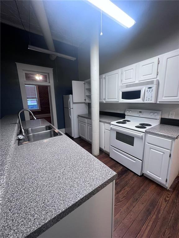 Foto del edificio - 116 N Broadway St