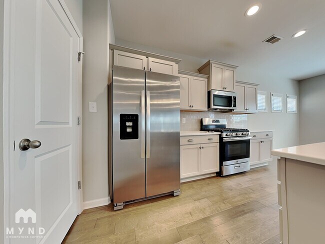 Foto del edificio - 43 Ashton Pl