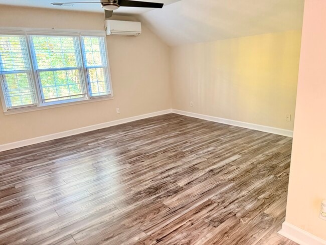 Building Photo - 2612 Leeshire Ct