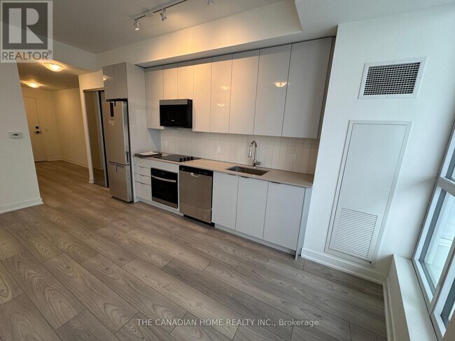 Building Photo - 498 Caldari Rd