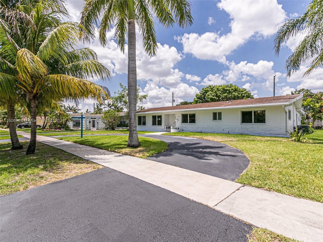 Foto principal - 316 N Crescent Dr
