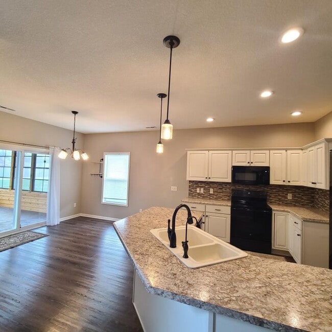 Foto del edificio - 3537 Westport Dr