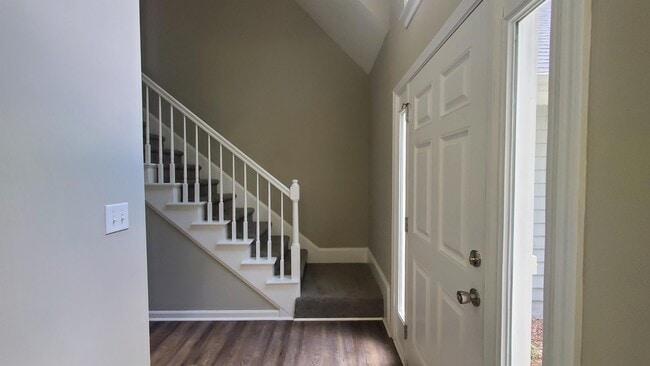 Building Photo - 1061 Sharon Pl