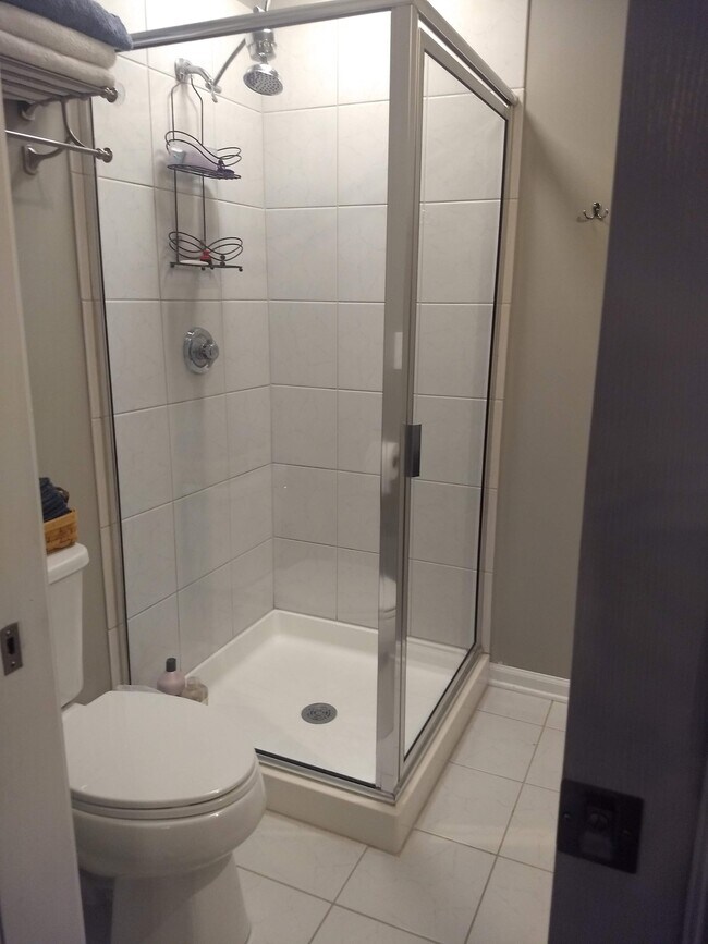 Foto del edificio - 4842 Habersham Ln