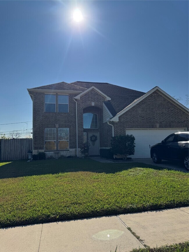 Foto del edificio - 1110 Hector Ave