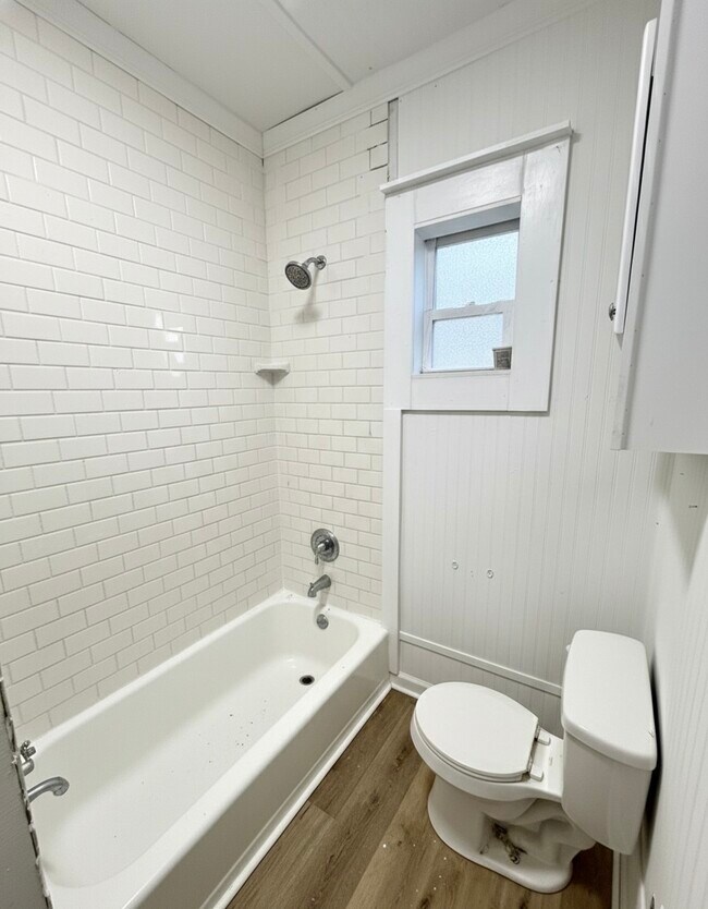 Foto del edificio - 410 Law St