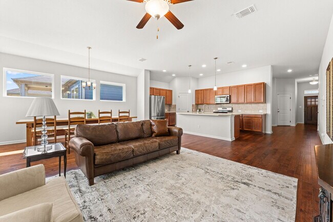 Foto del edificio - 489 Bridgestone Way