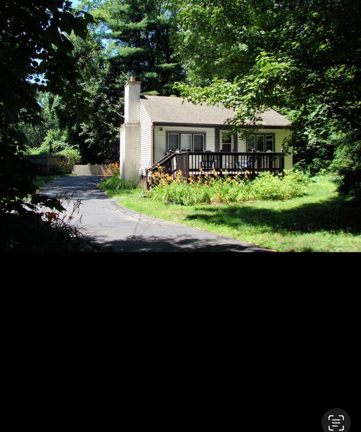 Primary Photo - 19 Pinecrest Rd