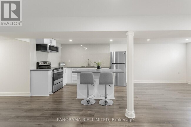 Photo du bâtiment - 66 Vanguard Dr