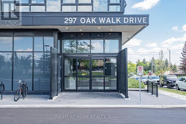 Building Photo - 297 Oak Walk Dr