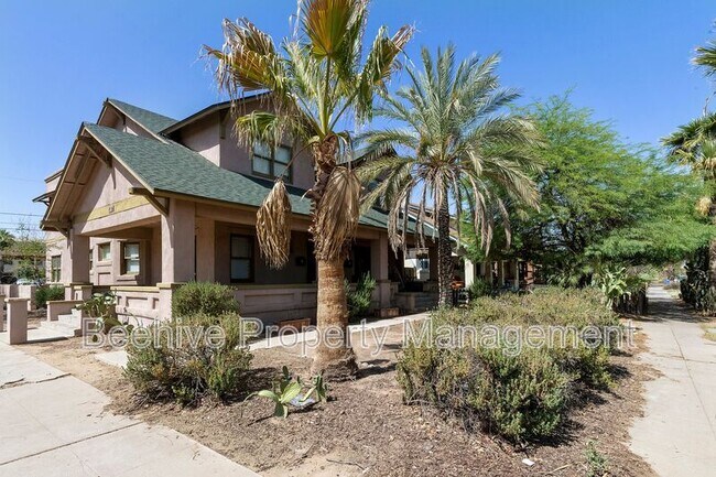 Foto del edificio - 1301 W Monroe St