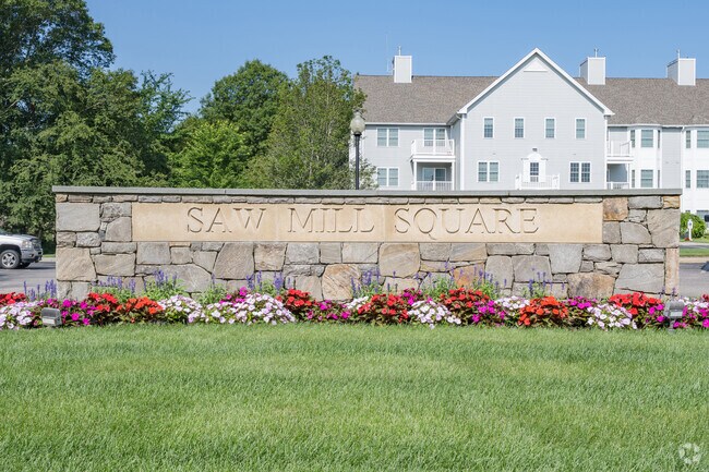 Foto del edificio - Saw Mill Square Apartments