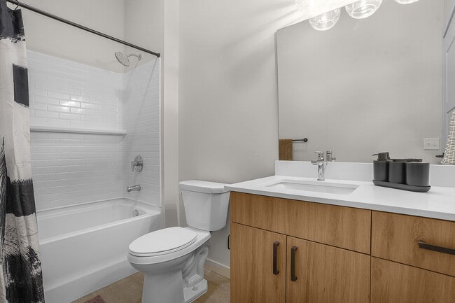 Building Photo - The Whitney