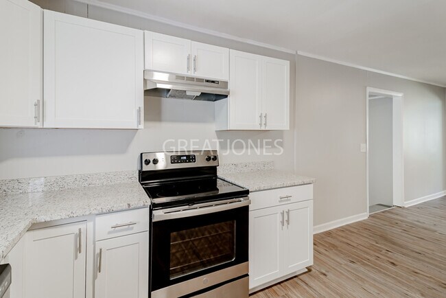 Foto del edificio - 405 Mountain Gap Rd SE