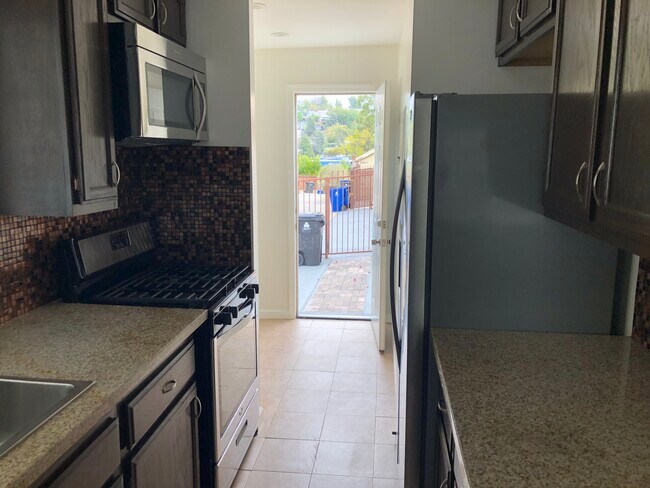 Foto del edificio - 1428 N Hoover St