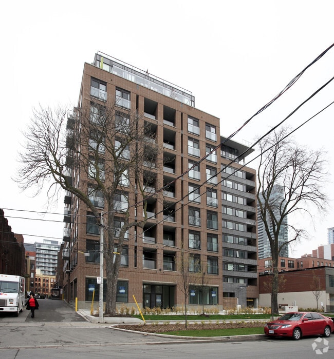Building Photo - 400 Wellington West