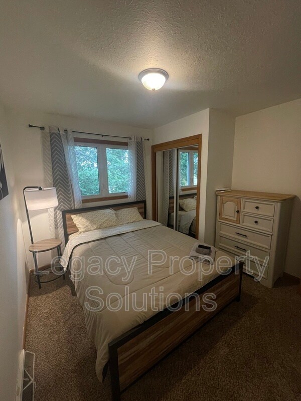 Foto del edificio - 609 N 29th St