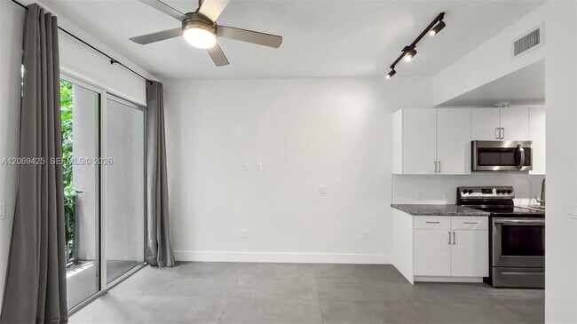 Foto del edificio - 1536 NW 15th Ave