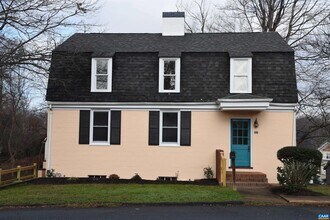 Building Photo - 107 Harris Rd