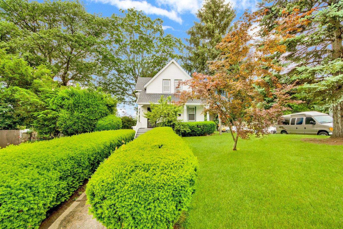 Primary Photo - 265 Mayflower Ave