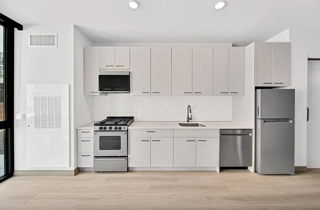 Building Photo - 2211 N Elston Ave