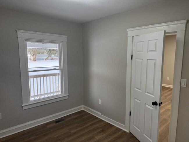 Foto del edificio - 12708 Revere Ave