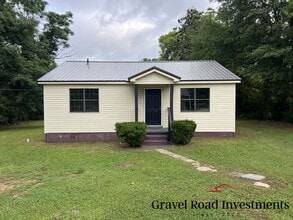 Building Photo - 3422 31st St E