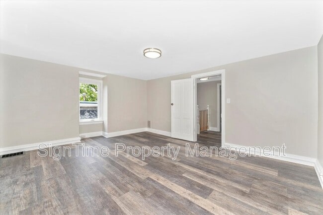 Building Photo - 267 S Prospect St