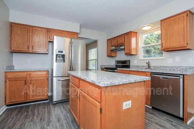 Building Photo - 4553 Fairfield Commons Dr
