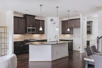 Building Photo - 411 Via Regatta Dr