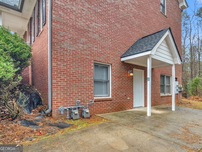 Building Photo - 63 Sentry Oak Ct