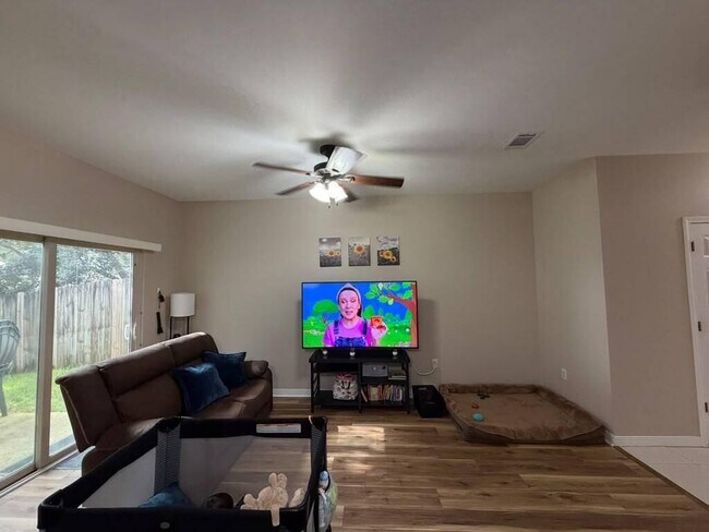 Foto del edificio - 1417 Beaver Run Rd