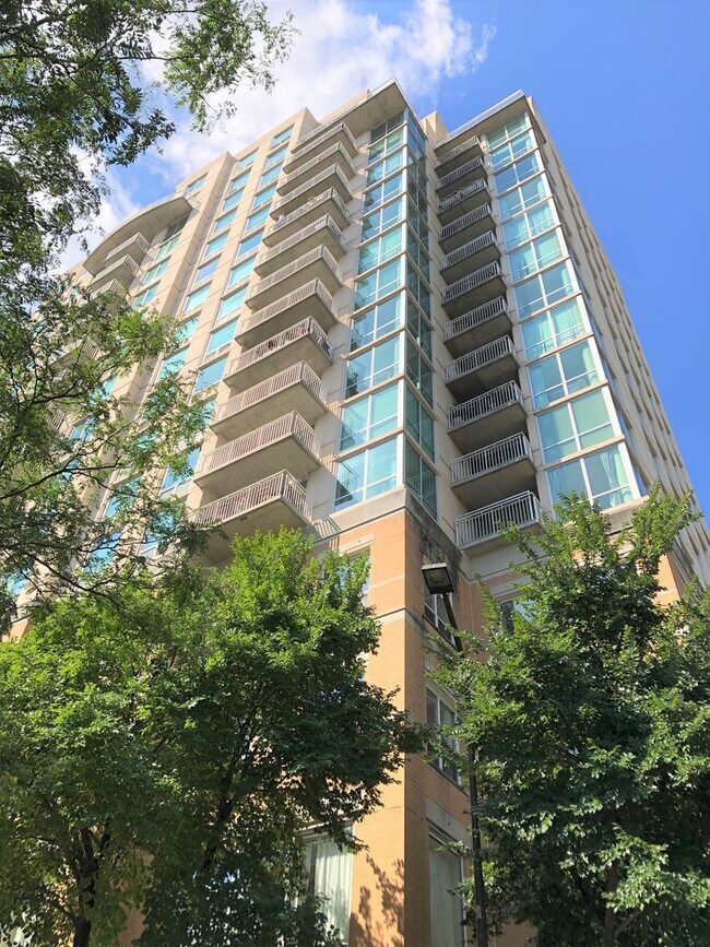 Building Photo - 1640 Maple Ave