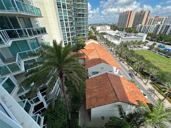 Building Photo - 150 Sunny Isles Blvd