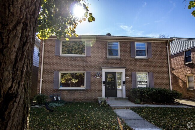 Building Photo - 6525 Powell Pl