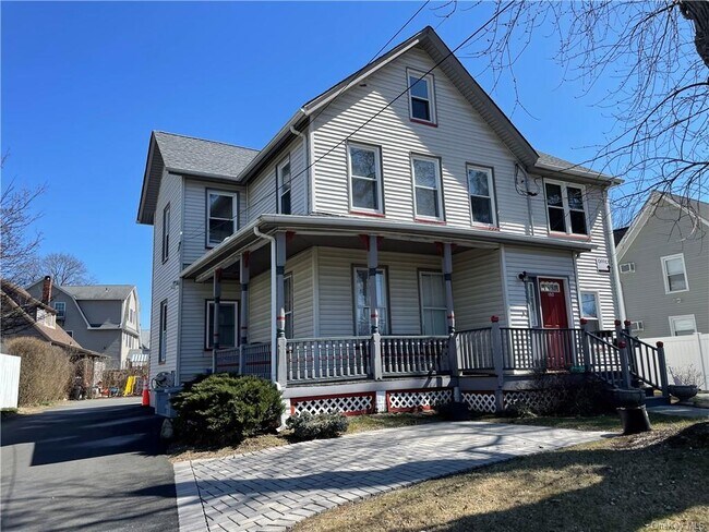 Building Photo - 152 Orange Ave