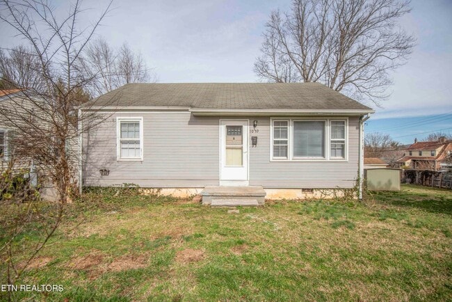 Building Photo - 1039 Oglewood Ave