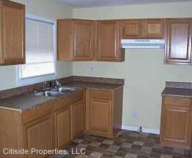 Building Photo - 3 br, 1 bath House - 3518 Fairlane Dr NW