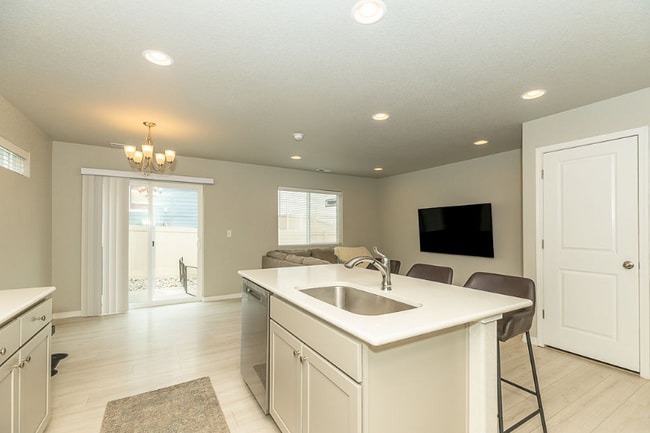 Building Photo - 4535 Samaritan Lp