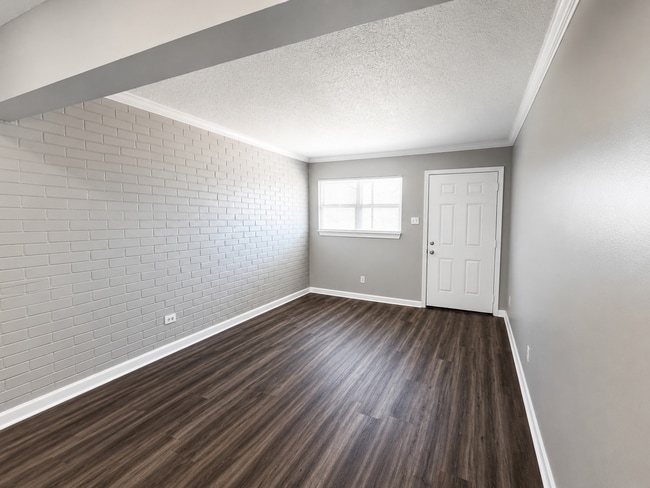 Building Photo - Spanish Cove Apartments