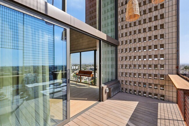 Foto del edificio - Le Parc | The Newest Community in North Park is Here Now