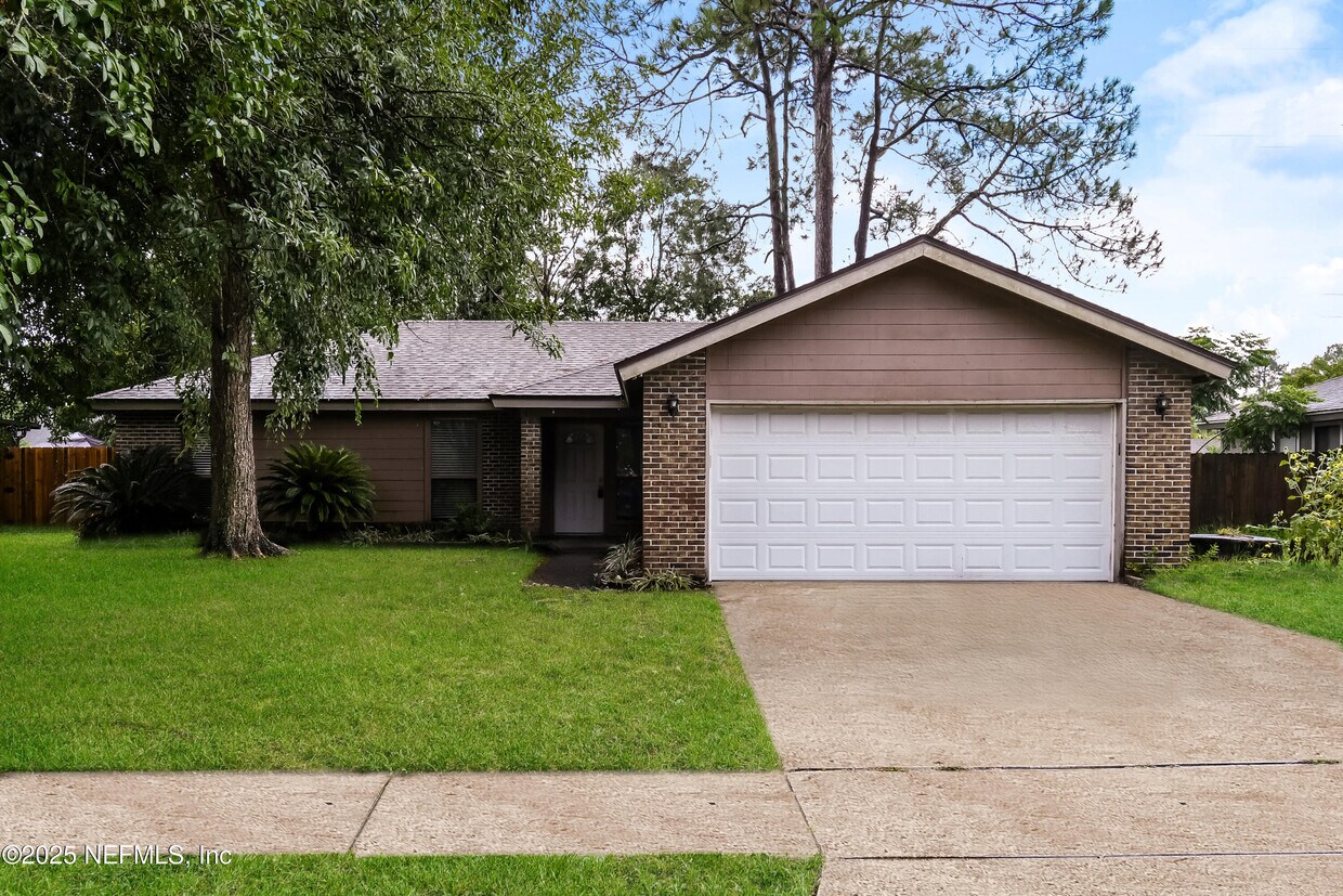 Foto principal - 3842 Olympic Ln