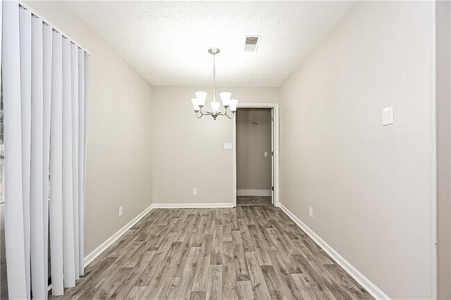 Foto del edificio - 8990 Sterling Ridge Ln